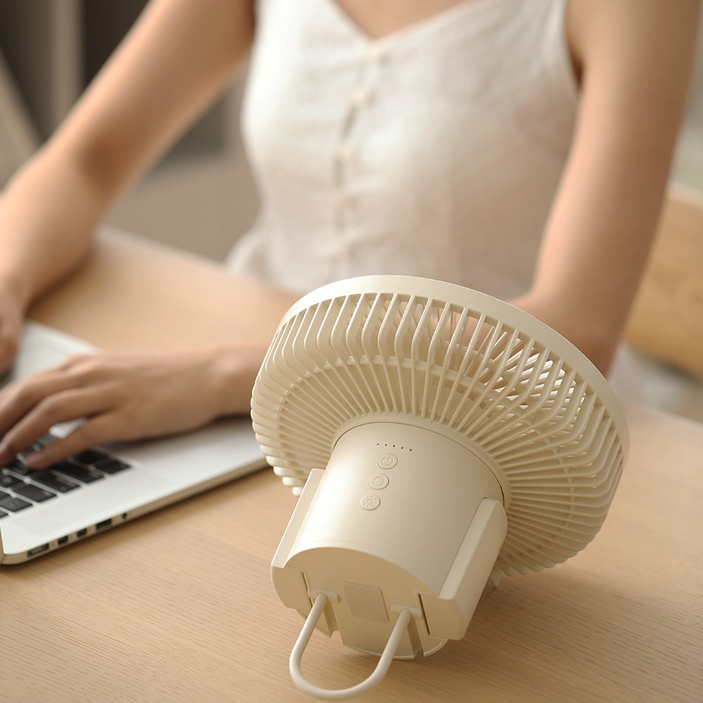 Oriday driepoot buitenventilator|Oplaadbare opvouwbare ventilator ・ Afstandsbediening, zwenkfunctie, nachtlampje & muggenverjager ・ Voor kamperen en thuisgebruik met lange gebruiksduur