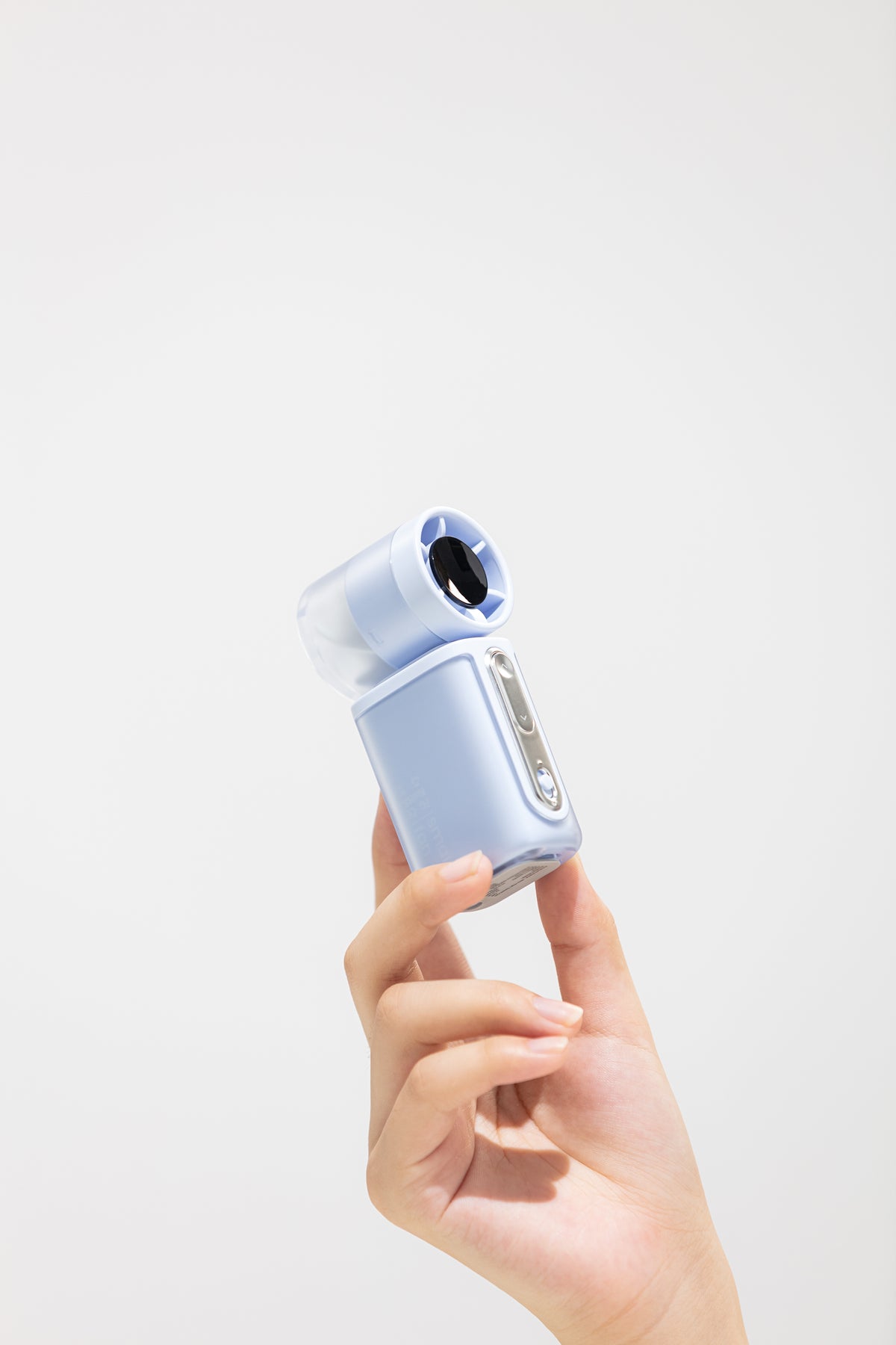 Oriday elde taşınabilir mini yüksek hızlı fan dört kademeli hassas hava akışı kontrolü sessiz çalışma 113 g hafif taşınabilir tasarım 3000mAh pil Type-C hızlı şarj uzun pil ömrü dayanıklı ABS malzeme
