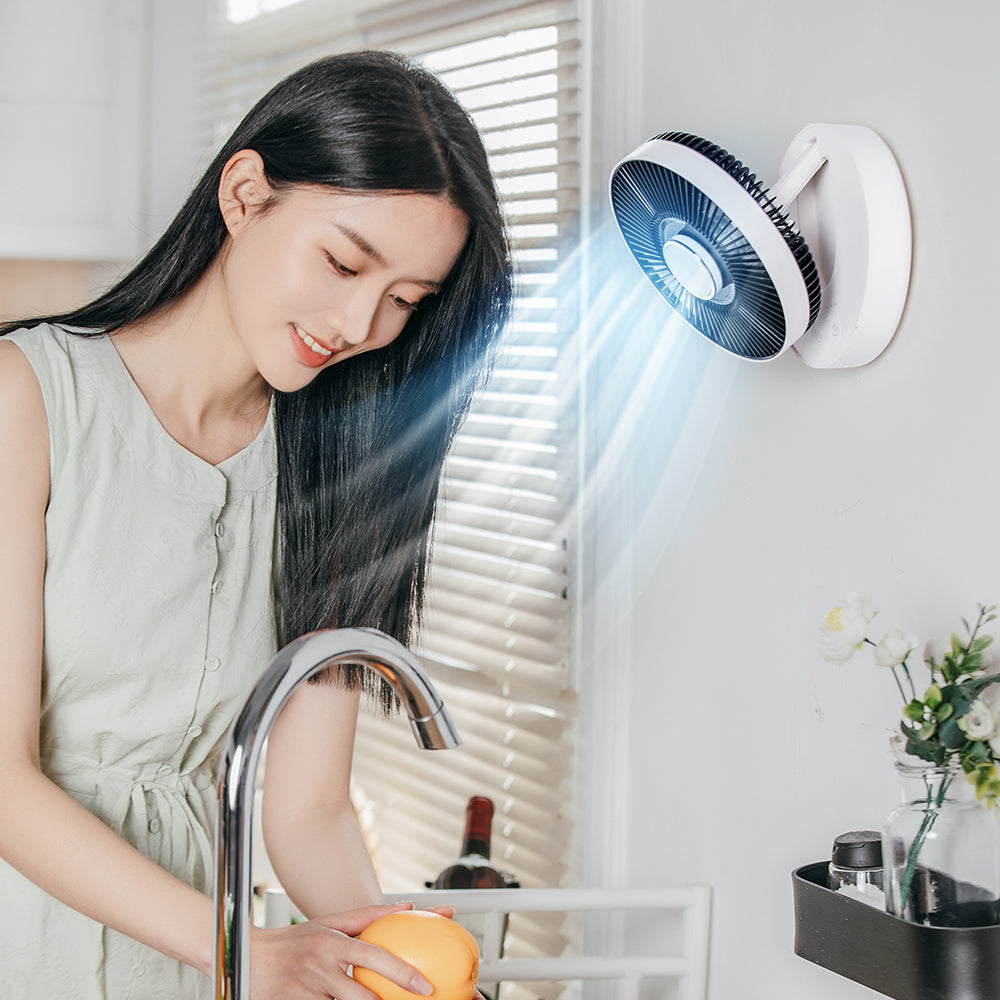 Oriday Ventilador inteligente oscilante de pared|Carga inalámbrica sin taladro・Silencioso para escritorio/oficina・Con control remoto y temporizador para el hogar