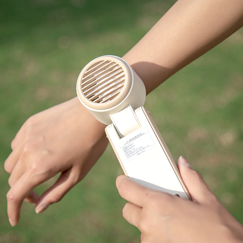 Oriday 手持ち冷製氷敷き小扇風機 折りたたみ式 ポータブル 充電式 3000マイクロアンペア時 超長持続 夏季冷風砲 登山扣 首掛け 寝室 リビング アウトドア ポータブル 東方良品