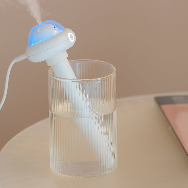 oriday humidifier is a must-have for bedrooms and air-conditioned rooms. Small mini cute charging portable silent car