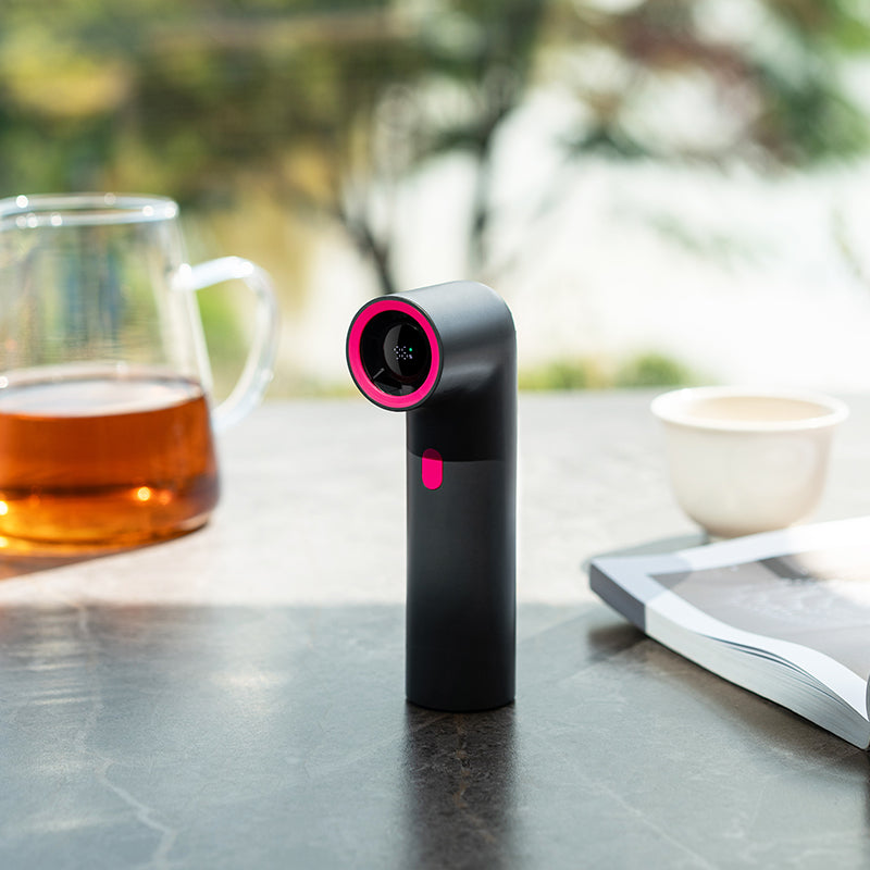 مروحة يدوية من أوريداي مع أنبوب منحني 15000 دورة شاشة عرض السرعة 3000mAh بطارية كبيرة سرعة قابلة للتعديل بضغطة واحدة صغيرة ومحمولة