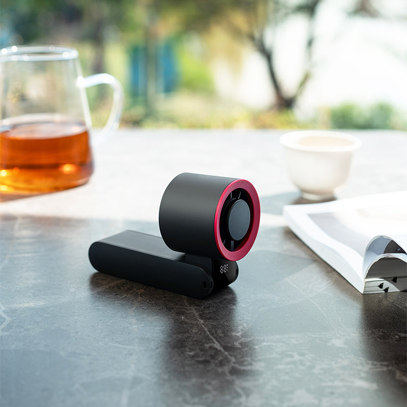 Oridayポータブル折りたたみ冷却ファン 大容量バッテリーで長時間使用可能 4段階 10,000回転の静音強風 高精細デジタルディスプレイでバッテリーと速度設定を表示 ワンプッシュで即冷却 必須のアウトドア・通勤アイテム
